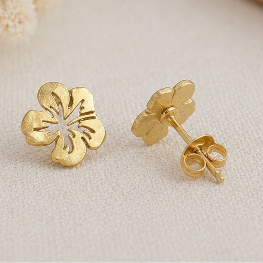 Gold Flower Stud Earrings Minimalist Floral Studs Gift for Her Everyday Jewelry